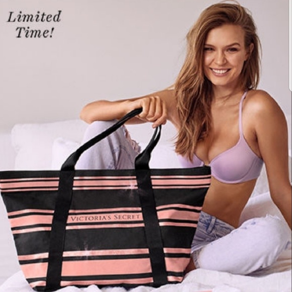 Victoria's Secret Sparkle Bag. - Picture 1 of 5